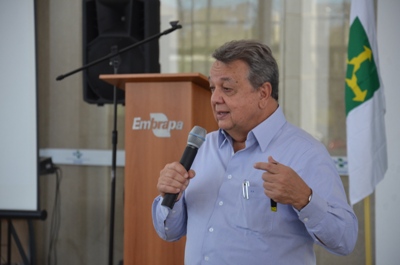 Lua de mel com o Brasil acabou, diz Roberto Rodrigues