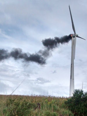Aerogerador pega fogo em usina eólica de Palmas, no interior do PR