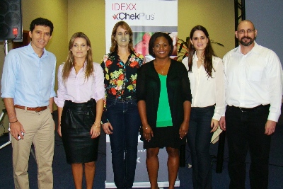 Especialista defende biossegurança e vacinação no tratamento de Micoplasma na avicultura em Seminário IDEXX