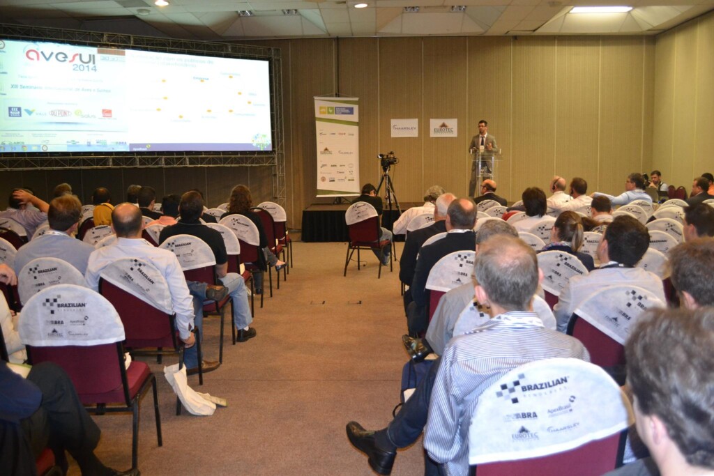 Especialistas apresentam as vantagens na produção e utilização de alimentos provenientes da reciclagem animal