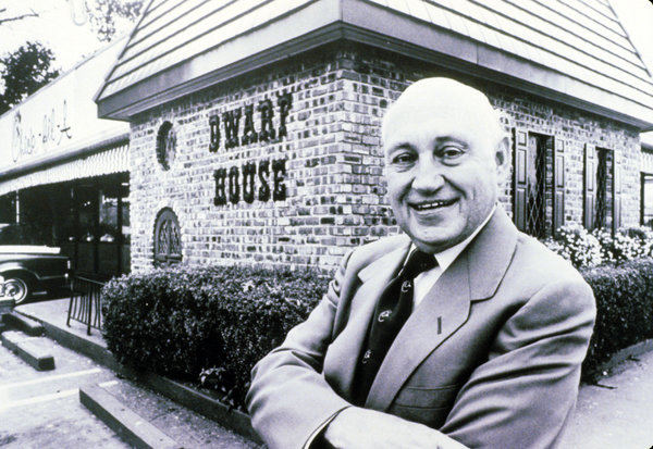 Truett Cathy, fundador da Chick-Fil-A, morre aos 93