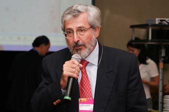 Rubens Valentini comenta assuntos relevantes para a suinocultura brasileira, na TV Gessulli