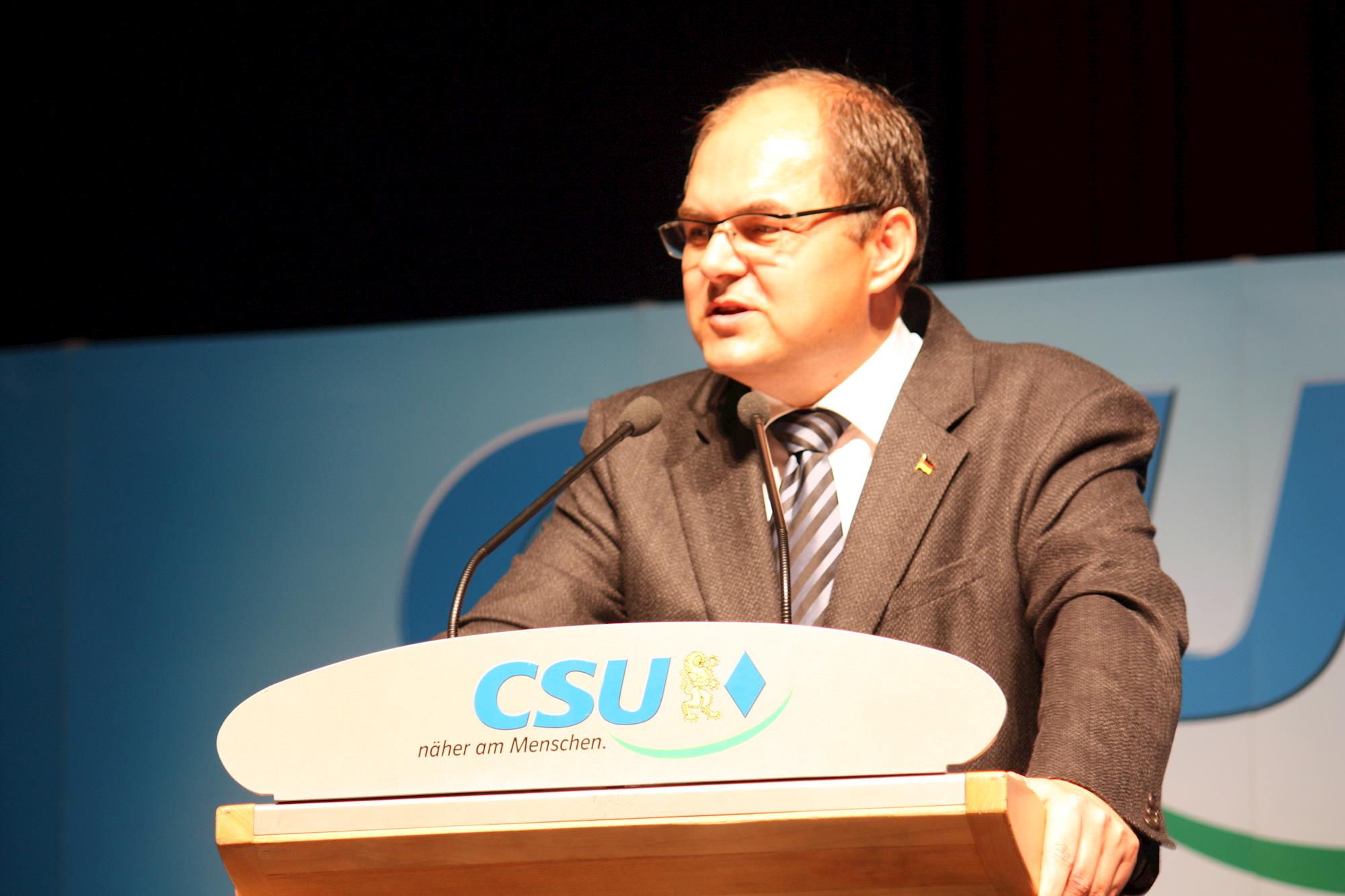 Eurotier 2014: “É possível conciliar produção e bem-estar animal” diz ministro da Agricultura da Alemanha Eurotier 2014: “É possível conciliar produção e bem-estar animal” diz ministro da Agricultura da Alemanha