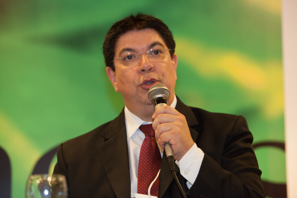 “Mercado indica que adoção do sistema de baias coletivas é um caminho sem volta na suinocultura”, diz secretário do Mapa