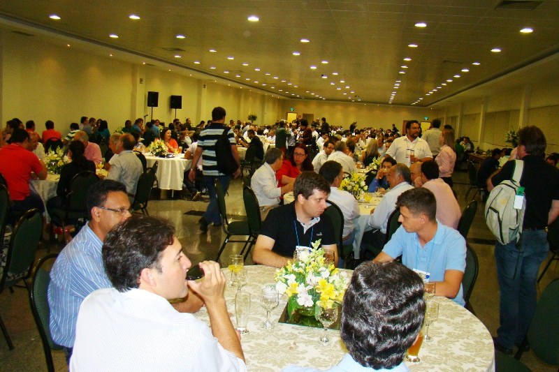 Congresso de Ovos APA: Ourofino reúne mais de 400 participantes em Happy Hour