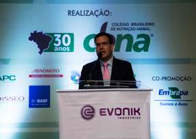 Evonik Animal Nutrition marca presença no Congresso Brasileiro de Nutrição de Aves e Suínos