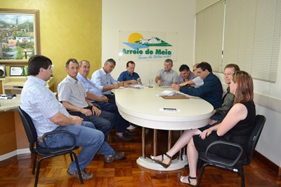 Dália Alimentos investirá no frango de corte