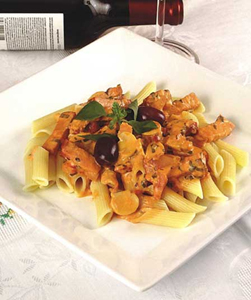 Penne ao Molho de Pernil Defumado