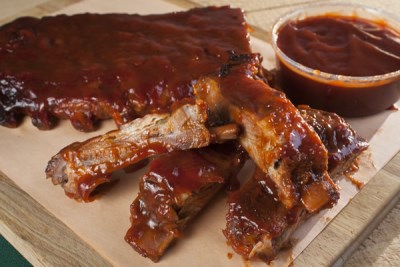 Costelinha com molho barbecue (Outback)