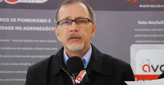 Paulo Silveira, médico veterinário