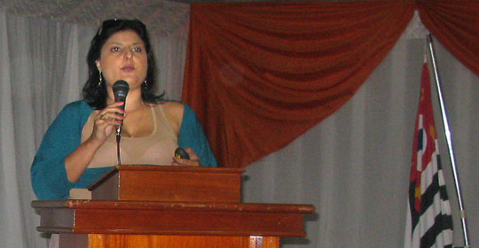 Ivana Gomes de Faria, médica veterinária e fiscal agropecuário (Utra/Lavras-MG)