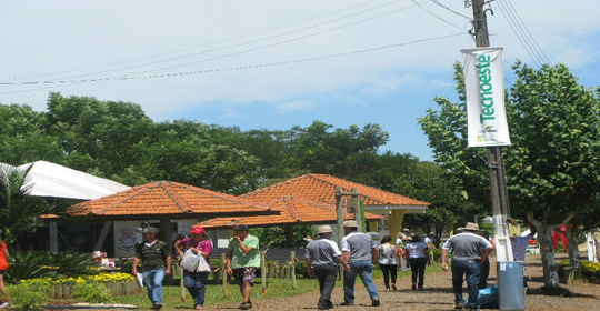 Dirceu Talamini, chefe geral da Embrapa Suínos e Aves, e Losivânio de Lorenzi, presidente da ACCS