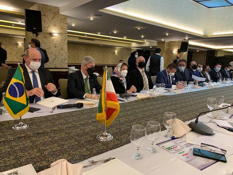 Irã poderá triplicar exportação de ureia para o Brasil