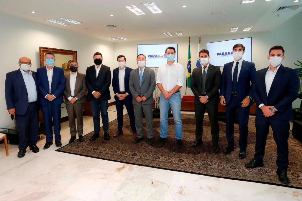 Governador do PR apresenta à diretoria da TCP projetos para ampliar exportações em Paranaguá