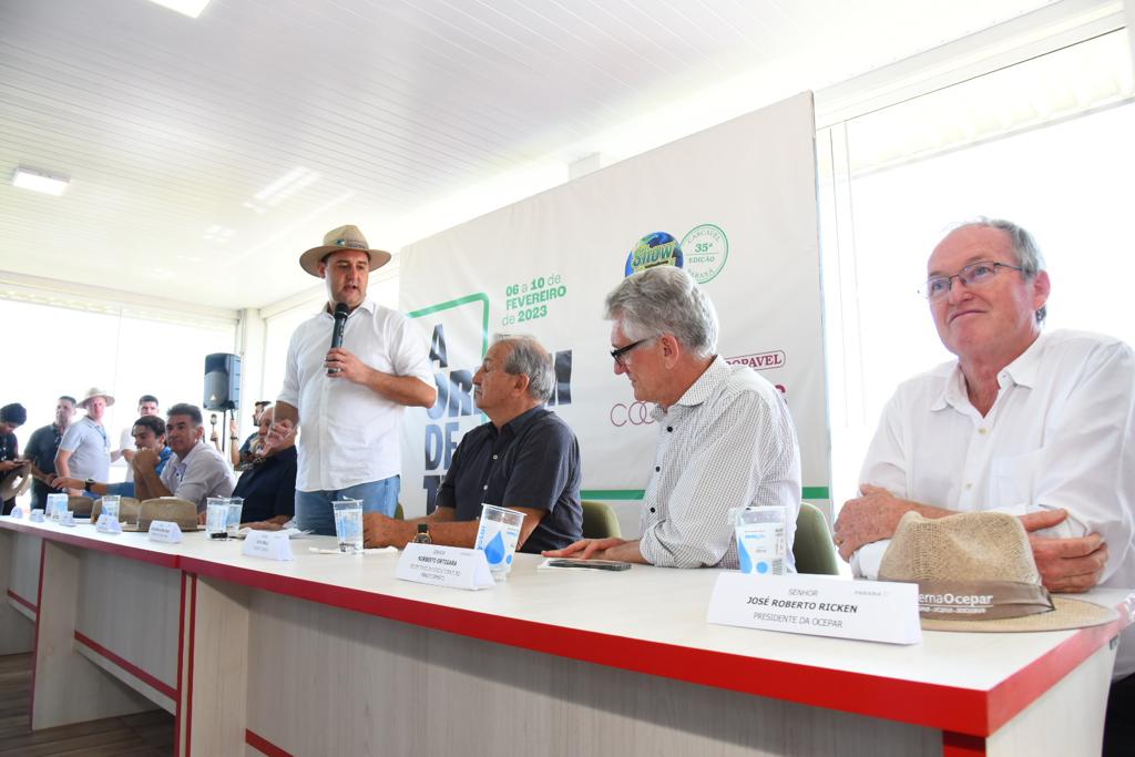 Ratinho diz que vai lançar pacote de obras de R$ 3,5 bi para infraestrutura