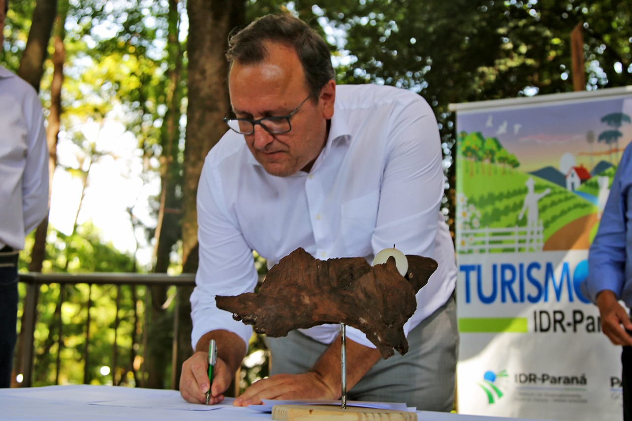 Universidade Estadual de Maringá e IDR-PR firmam parceria para fomentar turismo rural