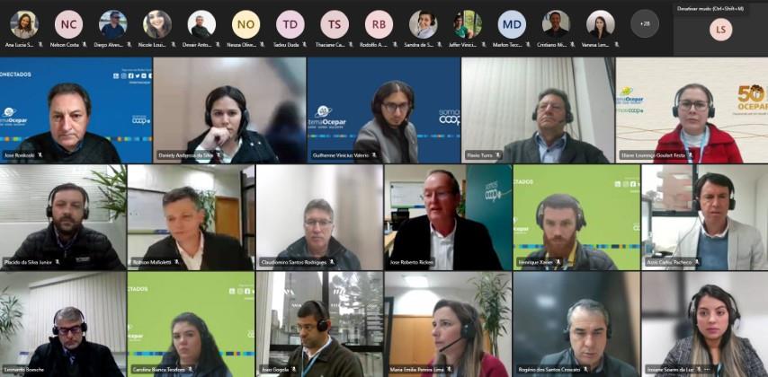 Programa de Educação Política é tema de reunião com funcionários