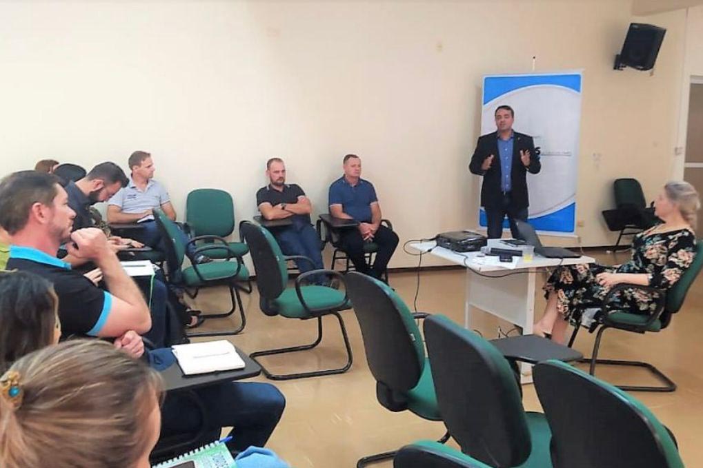 Para promover desenvolvimento, Paraná orienta região Oeste na atração de investimentos