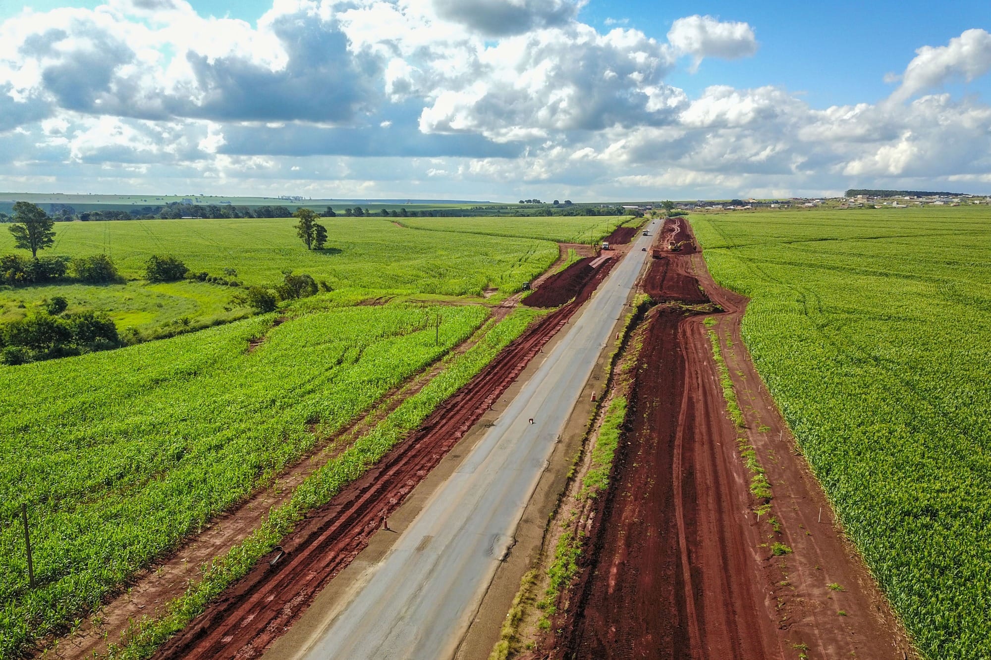 Avançam as obras de duplicação da PR-317, entre Maringá e Iguaraçu