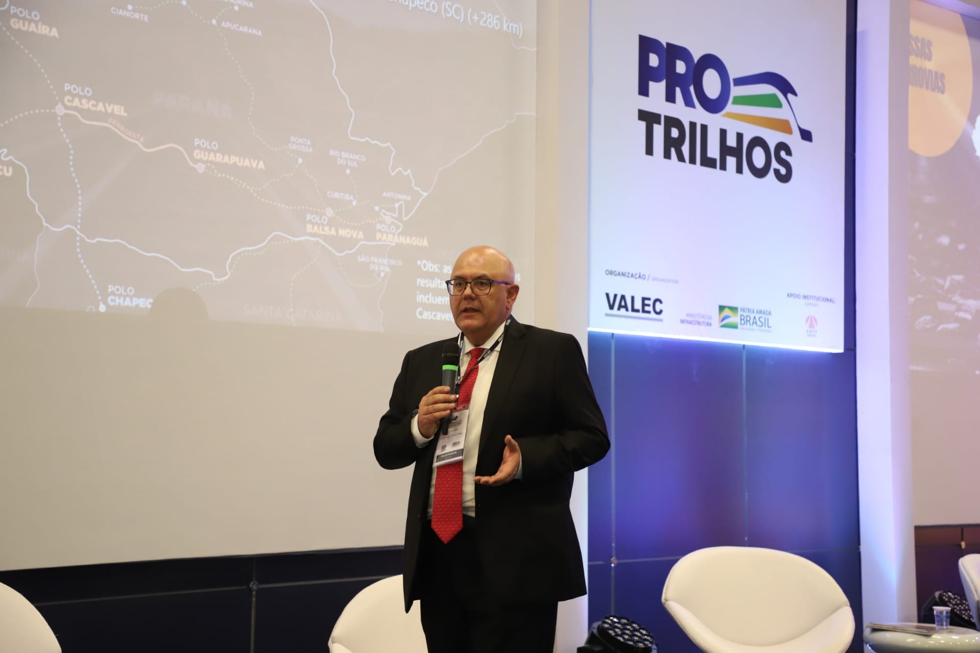Executivos acompanham vantagens logísticas da Nova Ferroeste