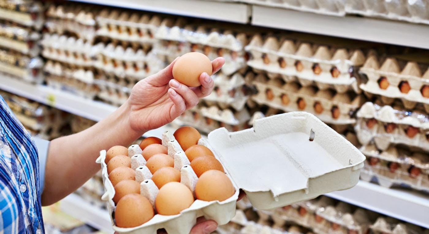 Classificação dos ovos impacta nas gôndolas do supermercado Classificação dos ovos impacta nas gôndolas do supermercado