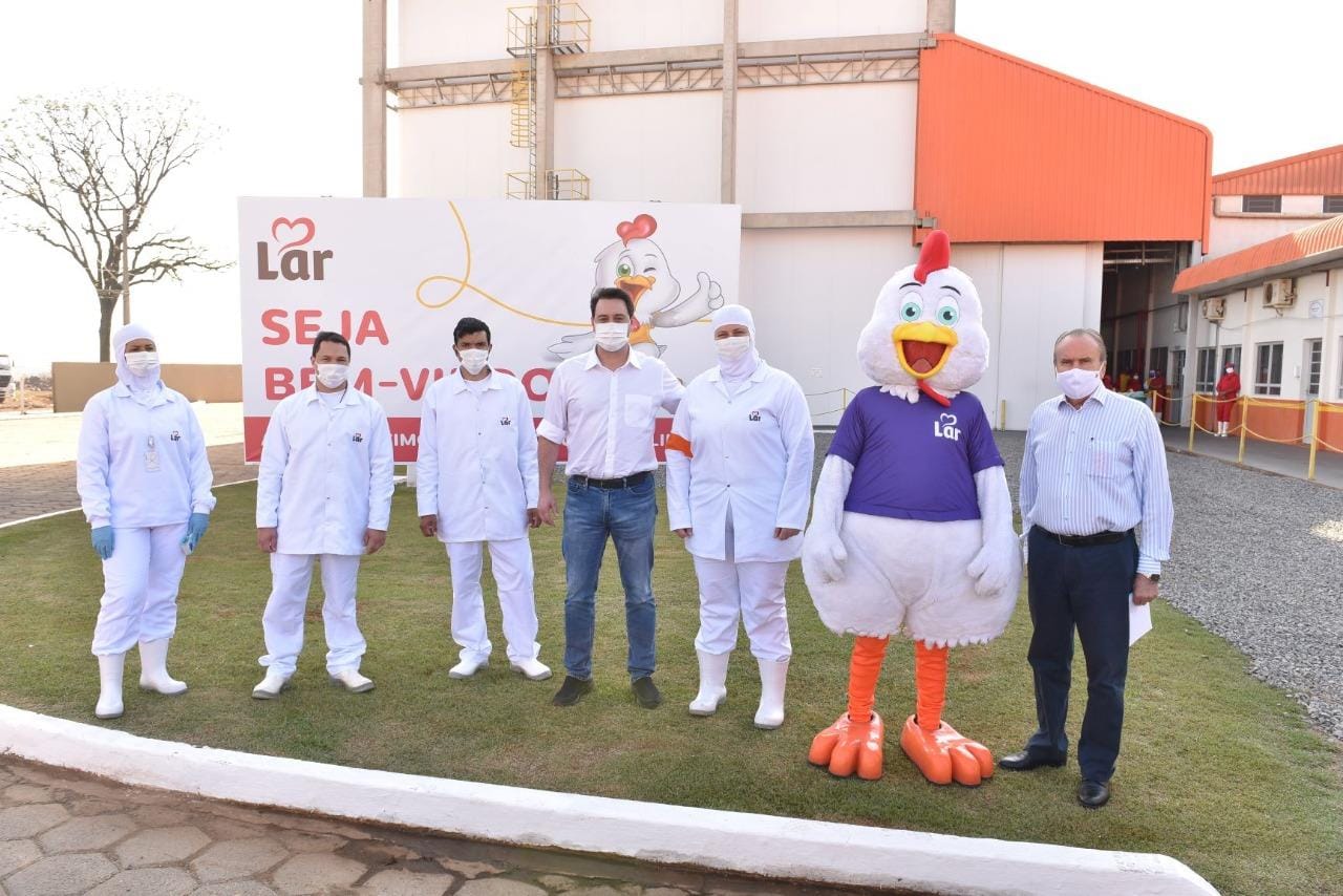 Lar inaugura novo frigorífico, em Rolândia (PR)