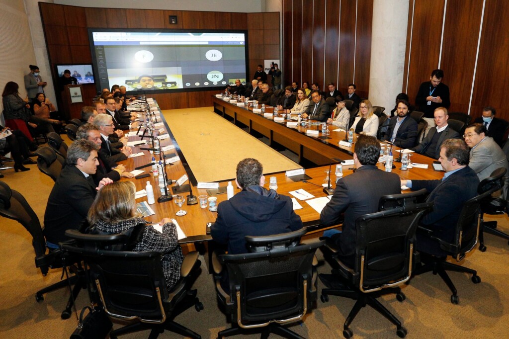 Comitê público-privado de ESG do Paraná vai trabalhar 10 pilares do desenvolvimento sustentável