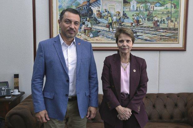 Em Brasília, governador de SC discute ações para mitigar efeitos da estiagem com a ministra Tereza Cristina