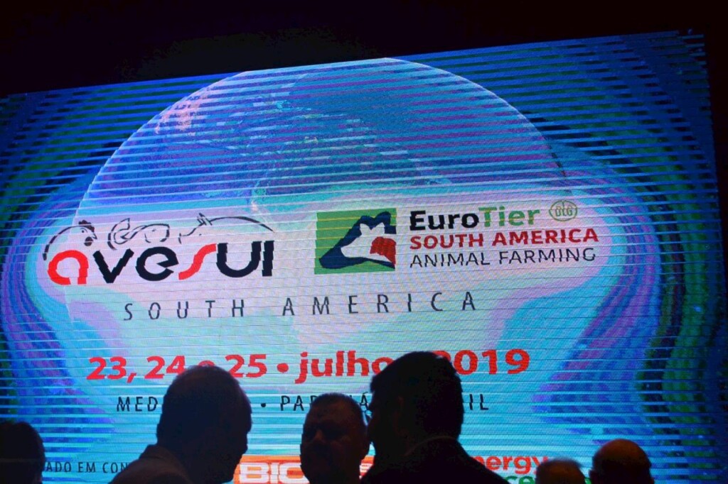 AveSui tem casa cheia para feira, conteúdo e inovação no 2º dia