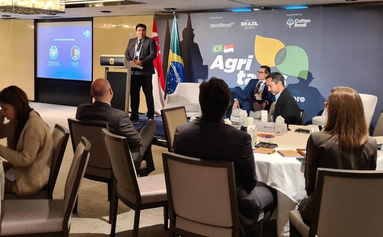Ministério da Agricultura busca fortalecer laços de cooperação em Singapura