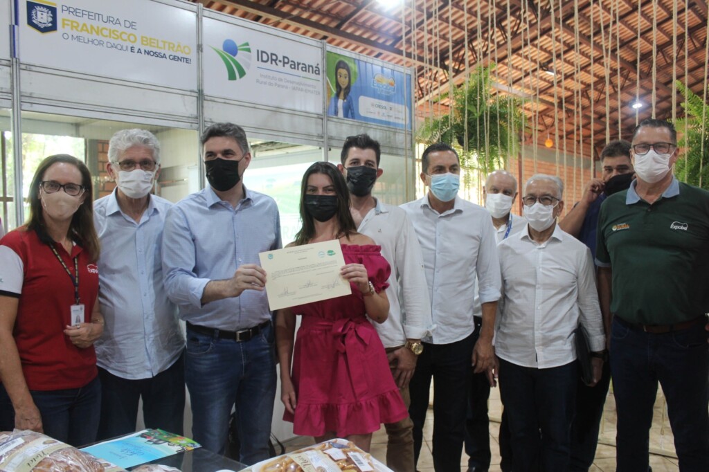 Agroindústria avícola de Francisco Beltrão recebe certificação para comercializar em todo o PR