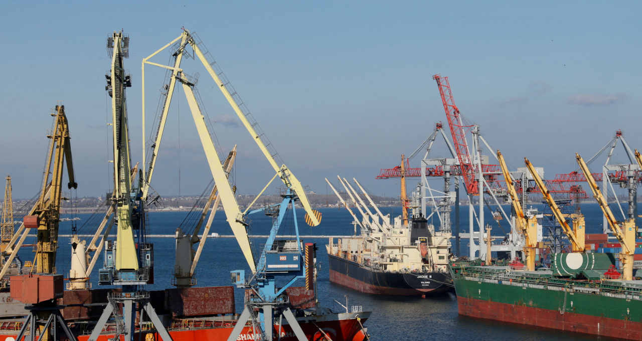 Porto de Odesa fica inativo após ataque russo contra instalações de energia Porto de Odesa fica inativo após ataque russo contra instalações de energia