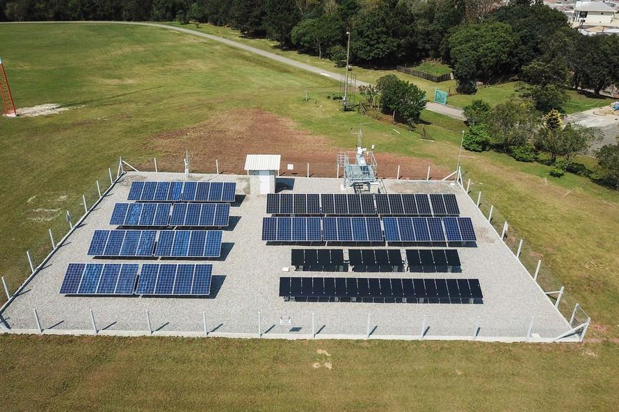 Copel e UTFPR inauguram estações de pesquisa em energia solar
