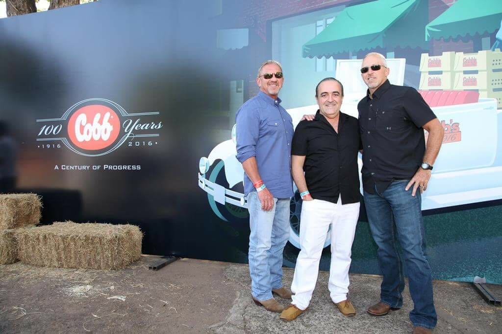 Futuro presidente mundial da Cobb-Vantress visita unidade em Guapiaçu (SP)