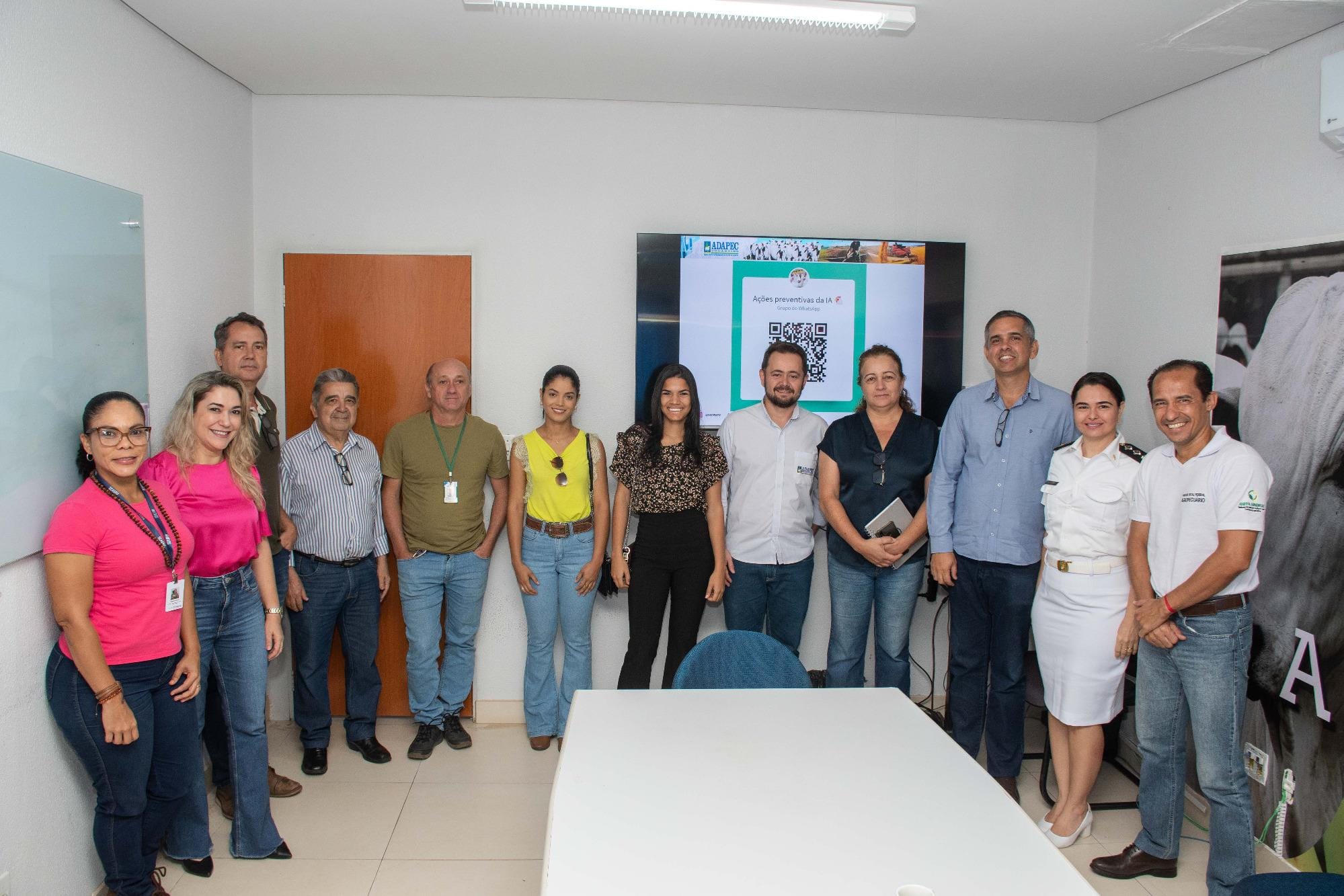 Ações de prevenção à influenza aviária são discutidas em reunião promovida pela Adapec