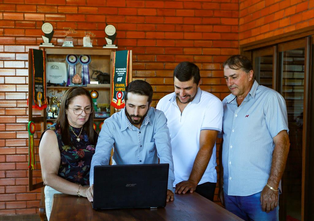 Santa Catarina lança o Programa Conecta Agro SC para levar internet de qualidade ao campo