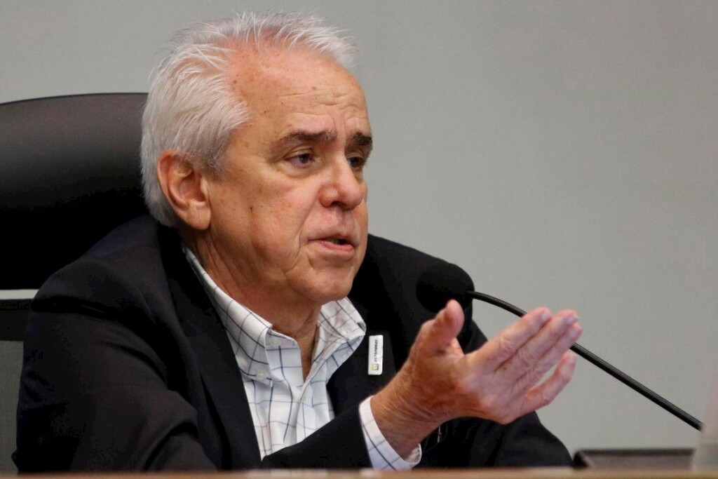 Castello Branco diz que Petrobras não vai arriscar em investimentos