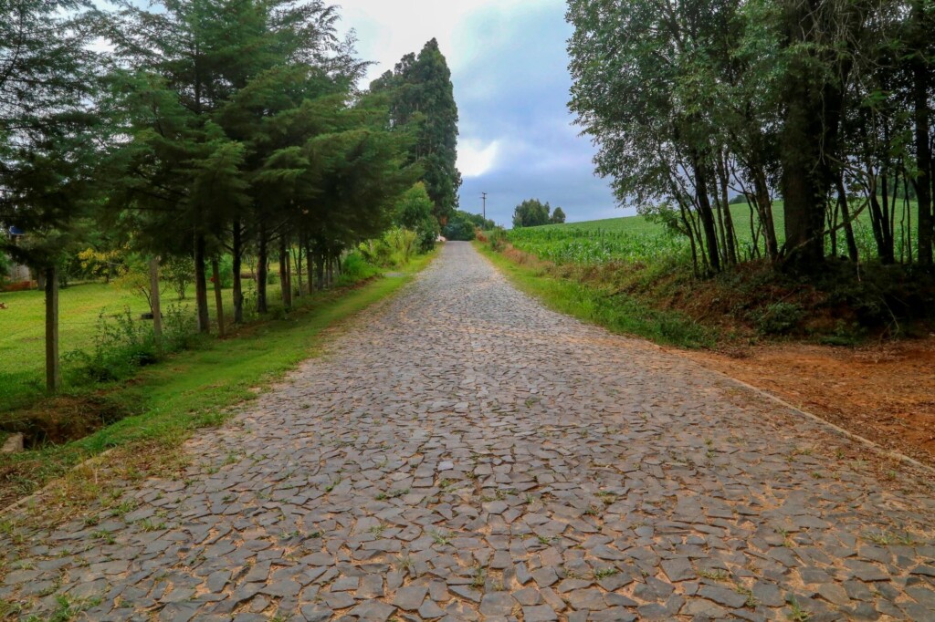 PR investe na pavimentação de estrada rural que liga Nova Aliança do Ivaí a Paraíso do Norte