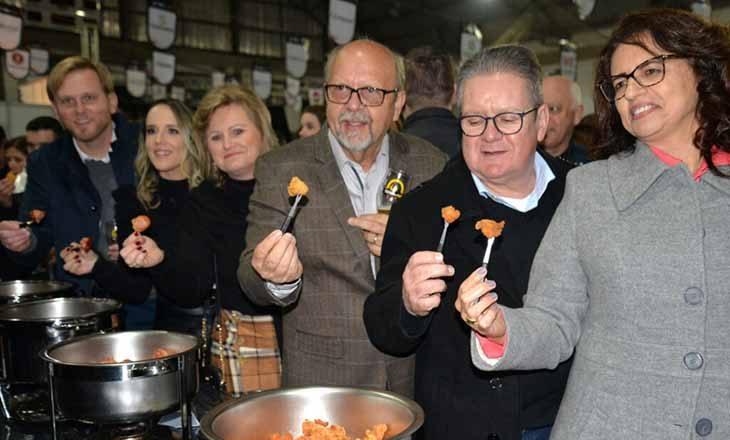 Mais de 3,8 mil pessoas prestigiam três dias de evento em Teutônia, no RS