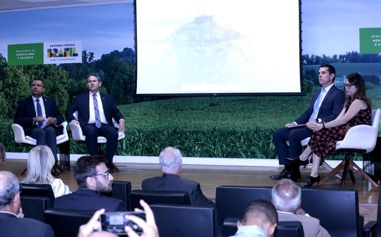 Cerimônia comemora o Dia do Auditor Fiscal Agropecuário