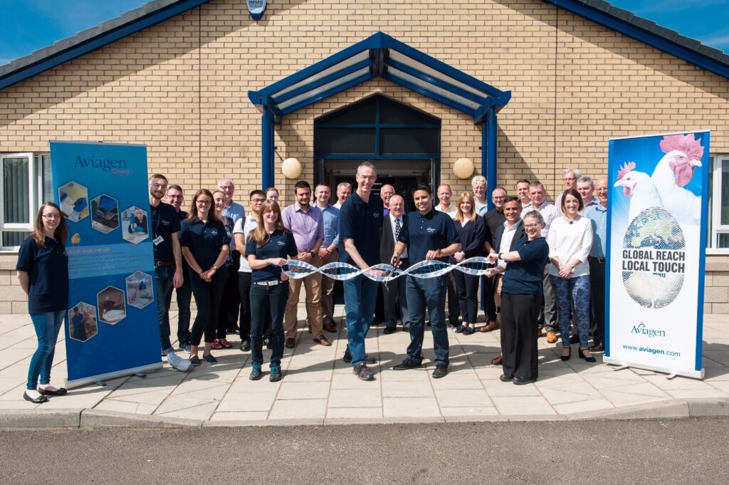 Laboratório de última geração revoluciona teste de genômica em frangos de corte e perus