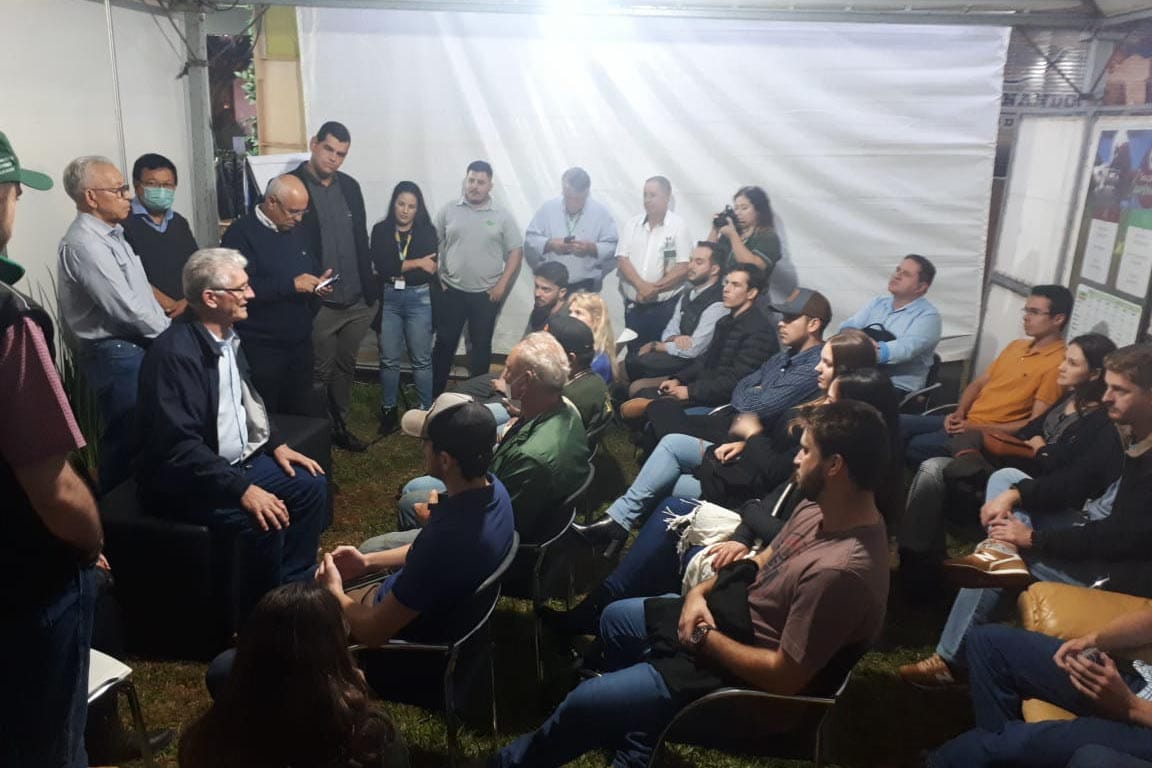 Secretário da Agricultura do PR apresenta cenário do futuro para jovens agricultores