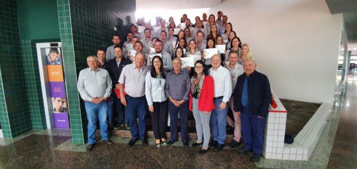 Parceria com a FAG envolve 46 gestores da cooperativa em capacitação de liderança