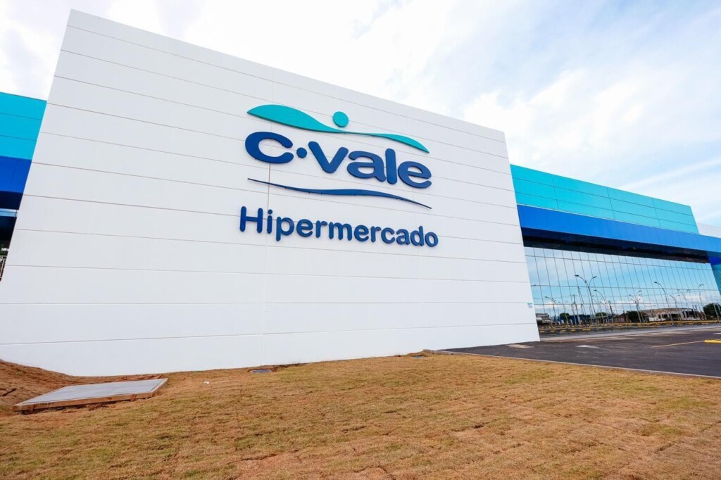 Cooperativa paranaense C.Vale inaugura hipermercado em Assis Chateaubriand