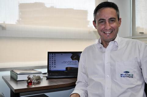 Com aumento da produção, empresa de nutrição investe em avicultura