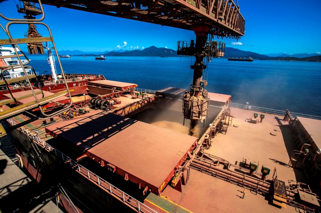 Porto de Paranaguá completa 87 anos com foco na atração de investimentos