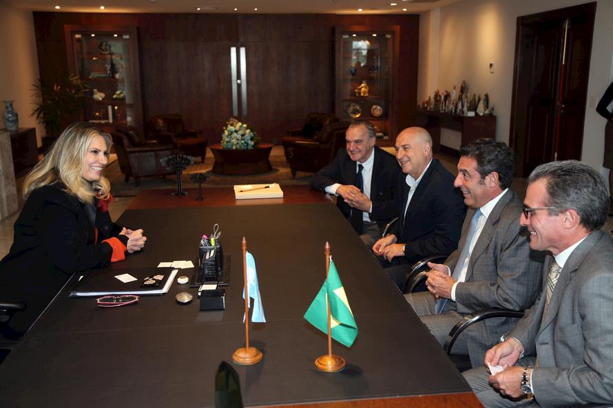 Paraná e Argentina criam câmara para estimular agronegócio