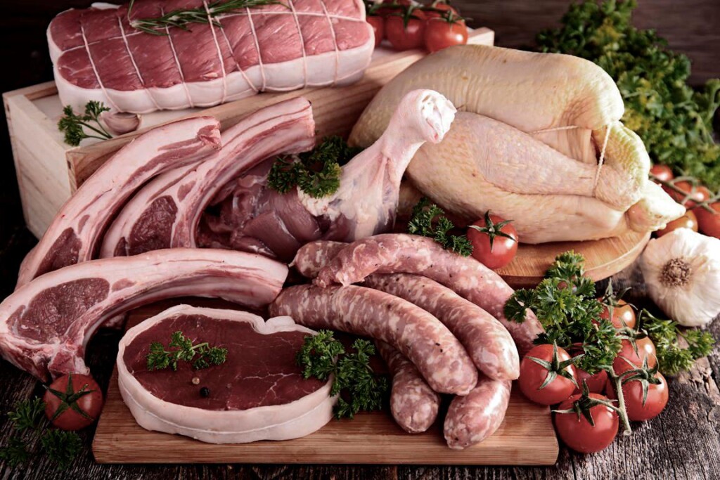 Contrabandistas transportam milhões de dólares de carne não regulamentada para a China todos os anos e o governo parece não conseguir impedi-los