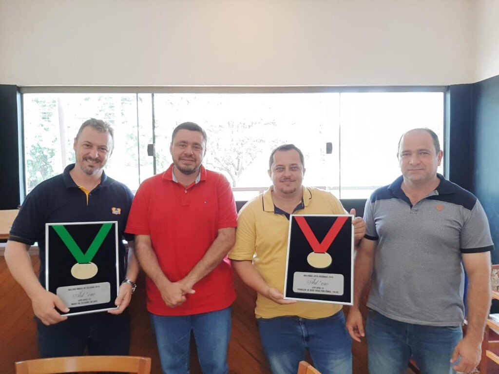 Cobb-Vantress premia Ad’oro por melhor desempenho em SP