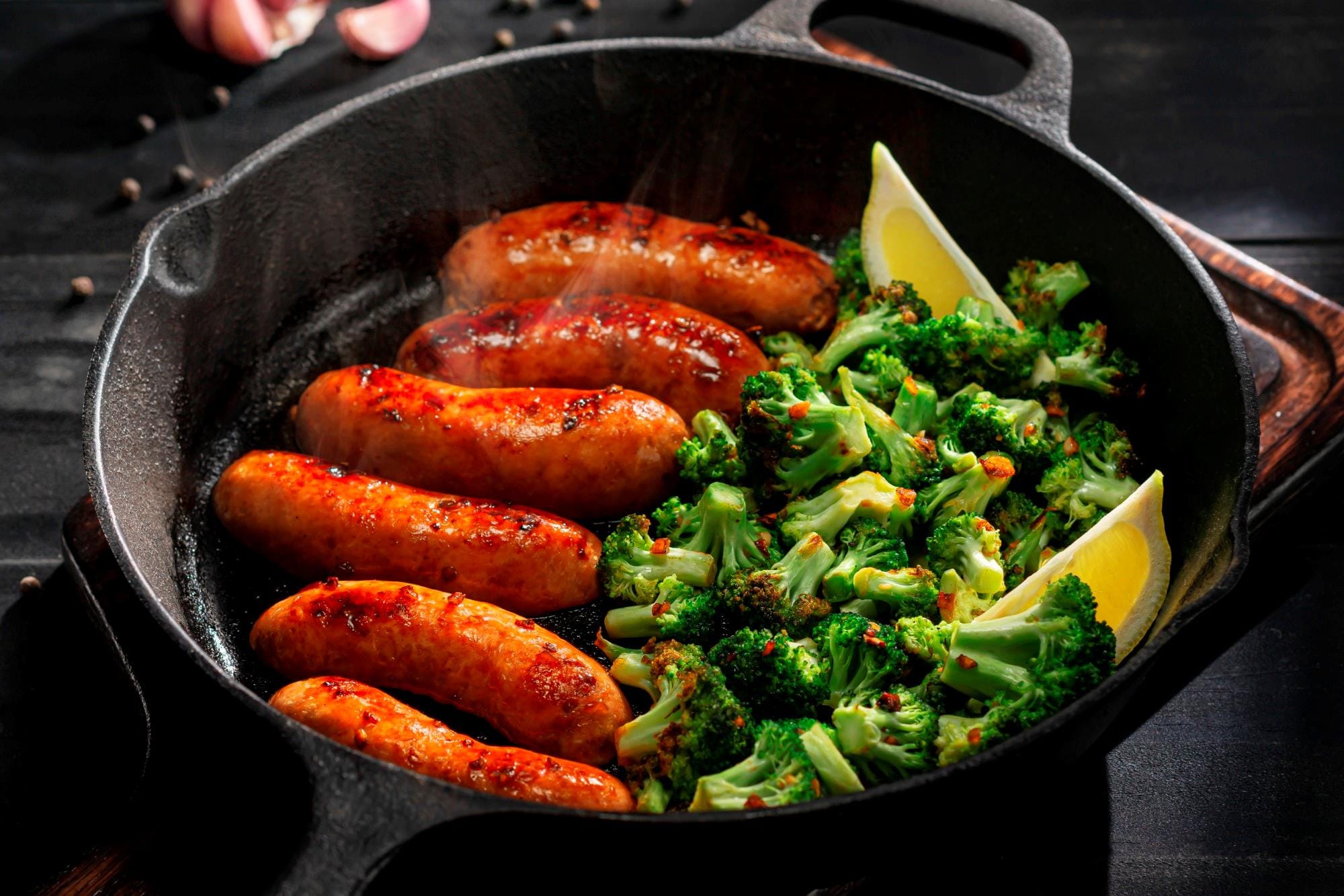 Linguiça Toscana com Brócolis e Alho
